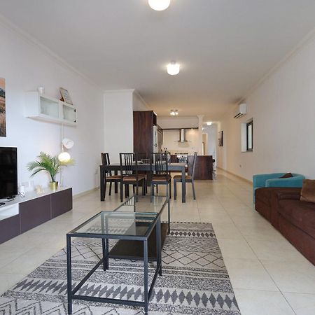 Modern 3Br Stylish & Spacious Apartment - Close To Sliema Promenade Gzira Екстериор снимка