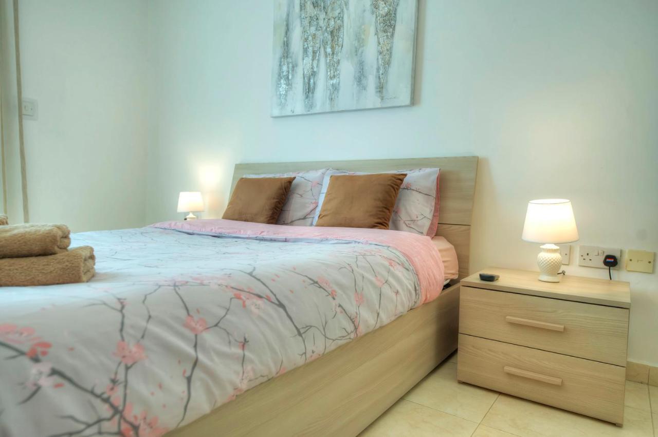 Modern 3Br Stylish & Spacious Apartment - Close To Sliema Promenade Gzira Екстериор снимка