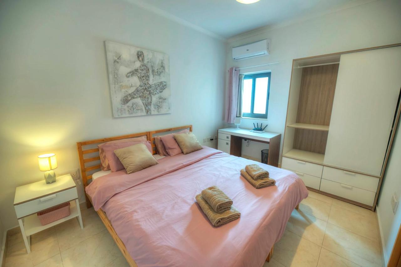 Modern 3Br Stylish & Spacious Apartment - Close To Sliema Promenade Gzira Екстериор снимка