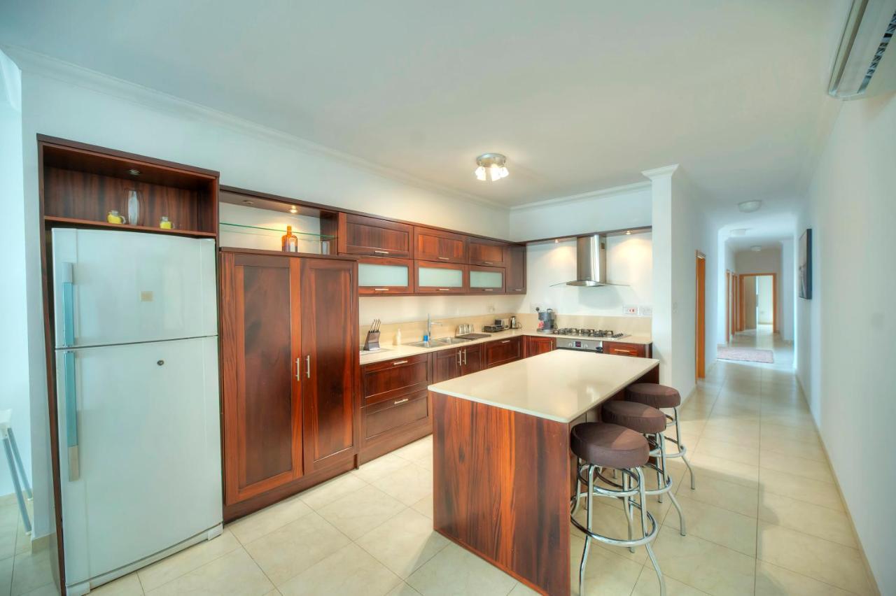 Modern 3Br Stylish & Spacious Apartment - Close To Sliema Promenade Gzira Екстериор снимка