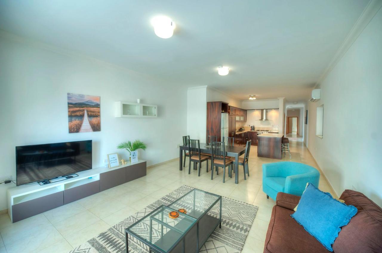 Modern 3Br Stylish & Spacious Apartment - Close To Sliema Promenade Gzira Екстериор снимка