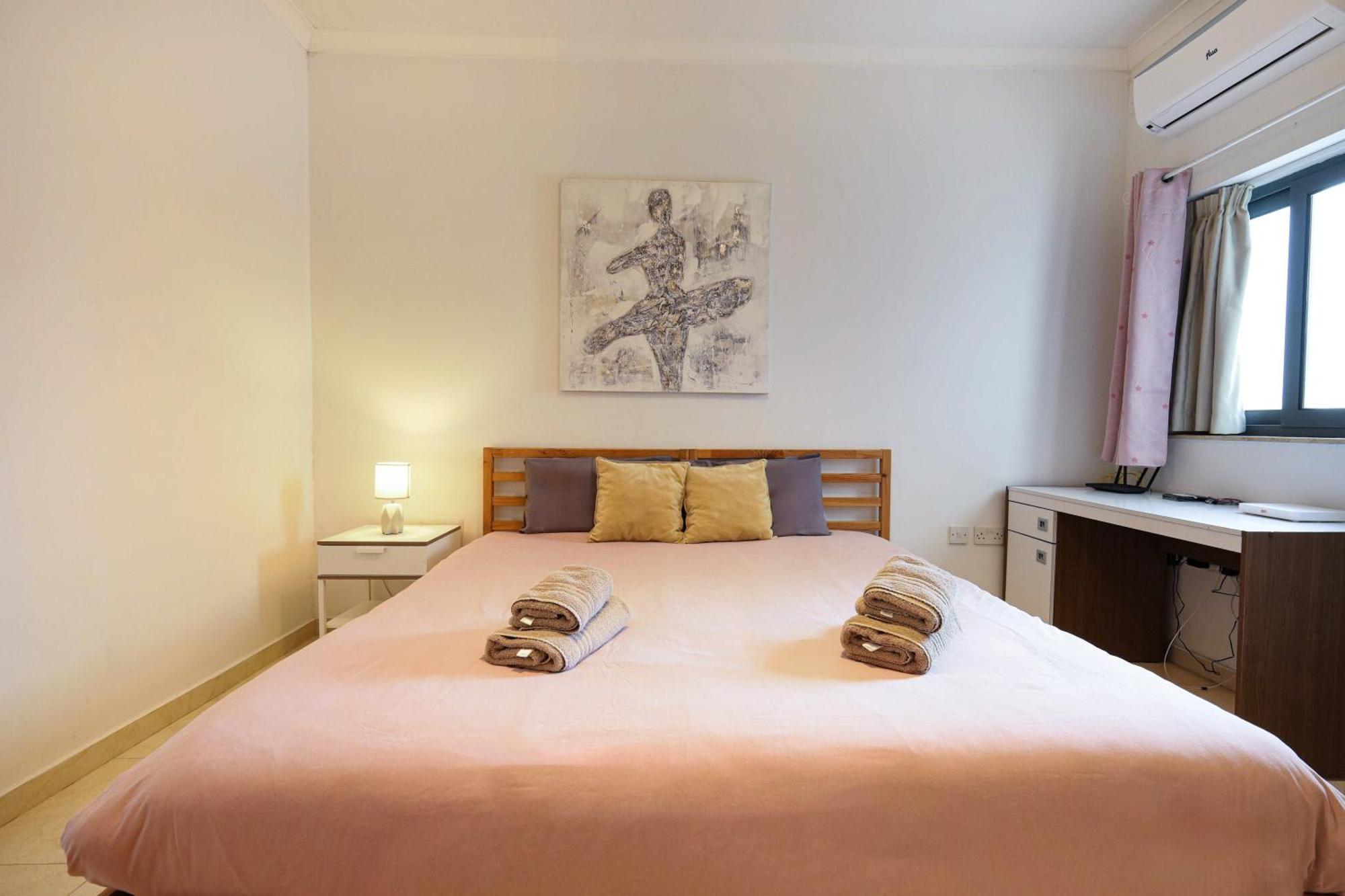 Modern 3Br Stylish & Spacious Apartment - Close To Sliema Promenade Gzira Екстериор снимка