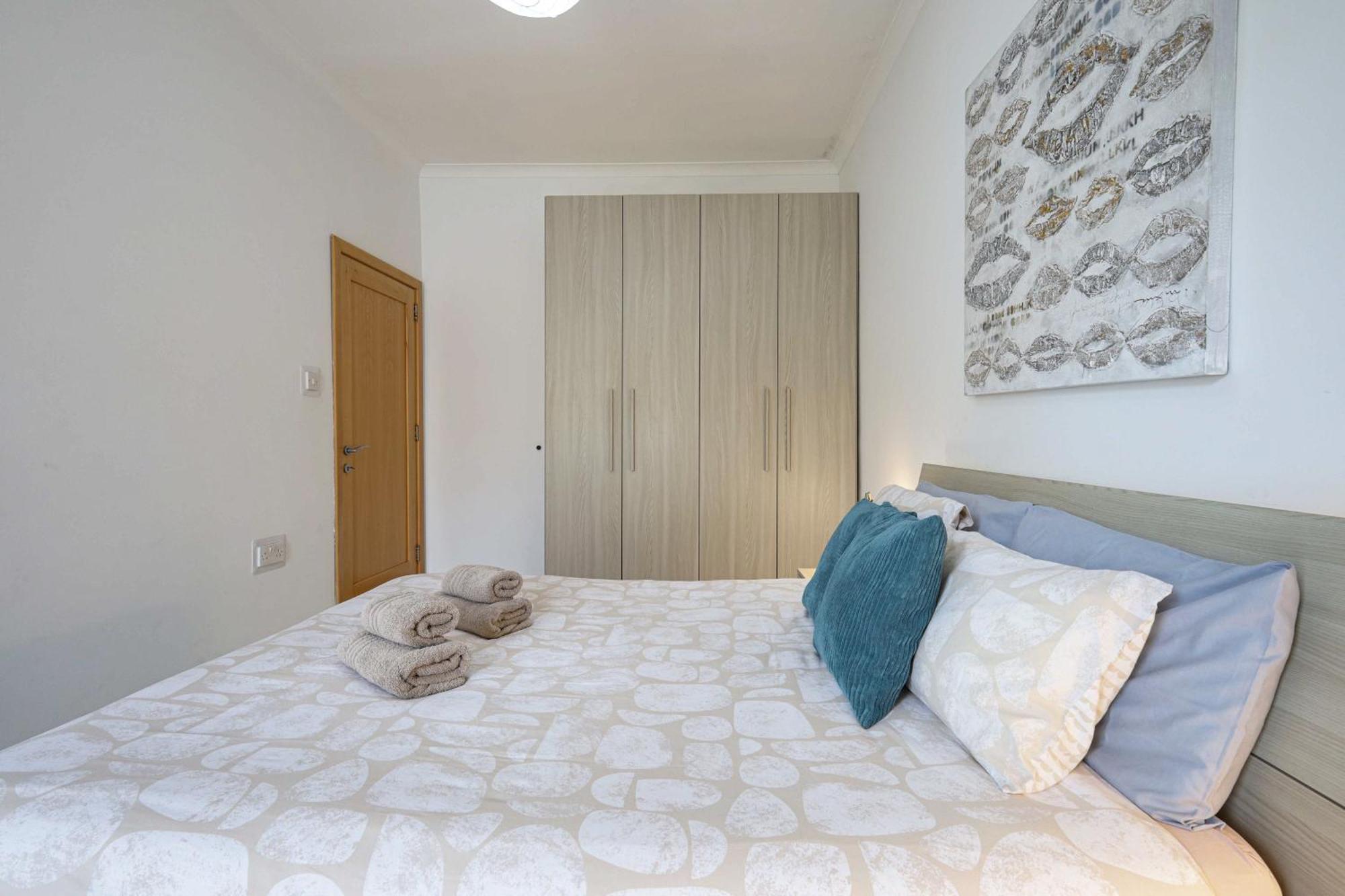 Modern 3Br Stylish & Spacious Apartment - Close To Sliema Promenade Gzira Екстериор снимка
