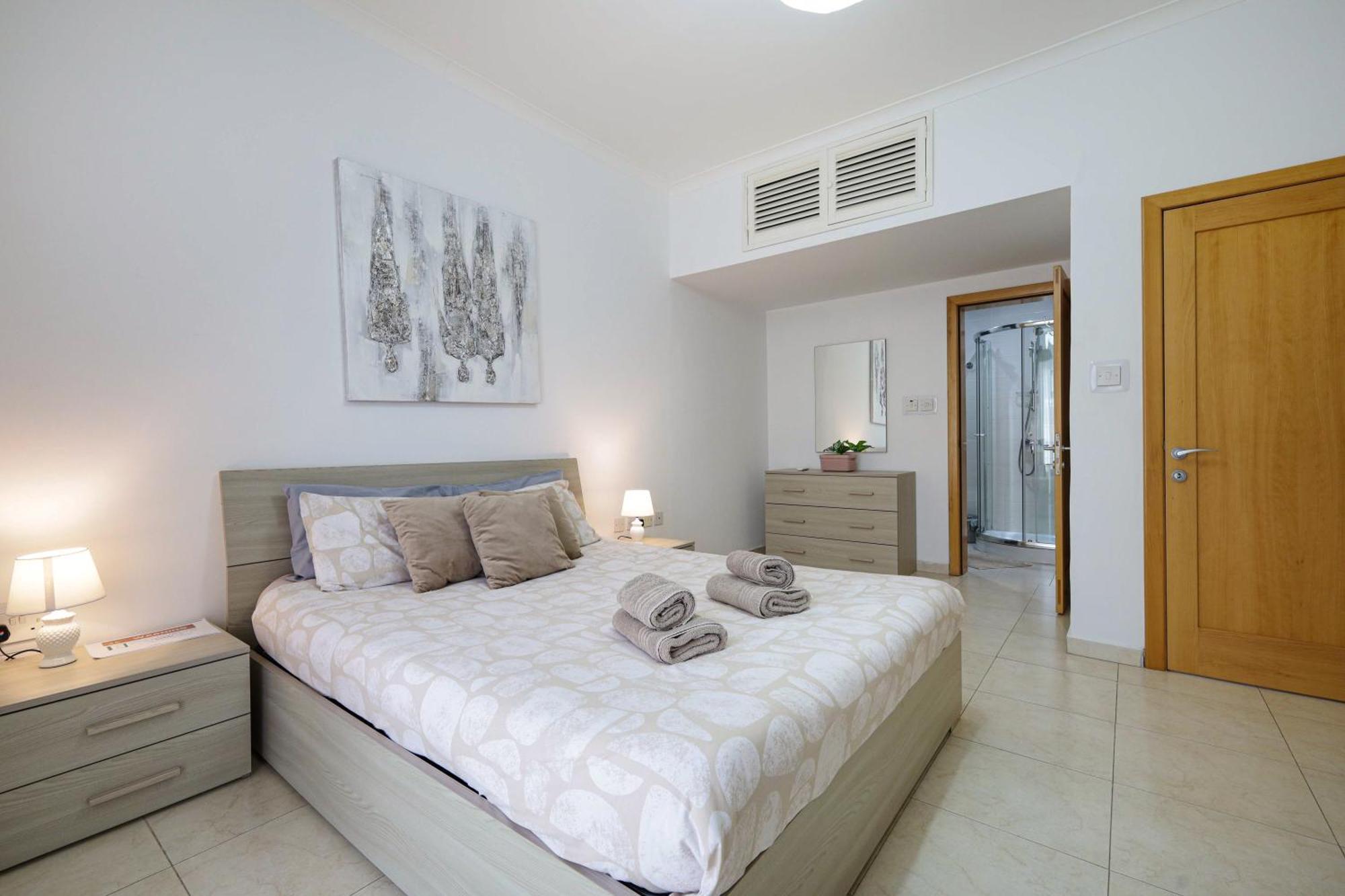 Modern 3Br Stylish & Spacious Apartment - Close To Sliema Promenade Gzira Екстериор снимка