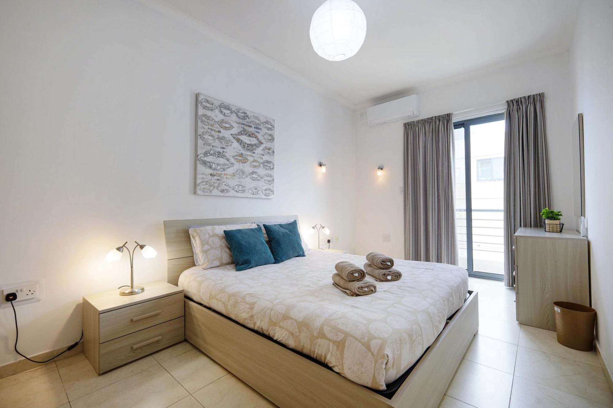 Modern 3Br Stylish & Spacious Apartment - Close To Sliema Promenade Gzira Екстериор снимка