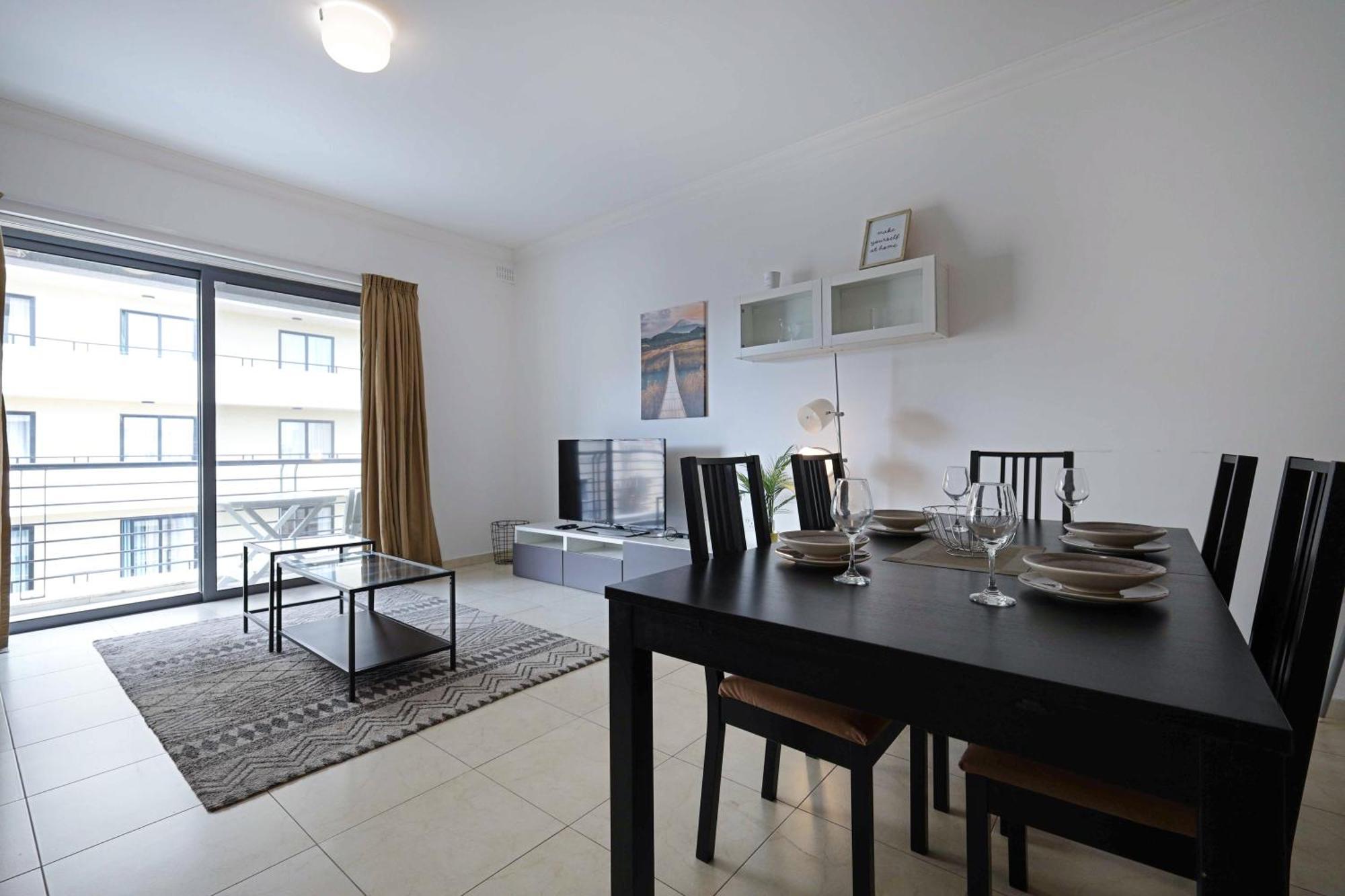 Modern 3Br Stylish & Spacious Apartment - Close To Sliema Promenade Gzira Екстериор снимка