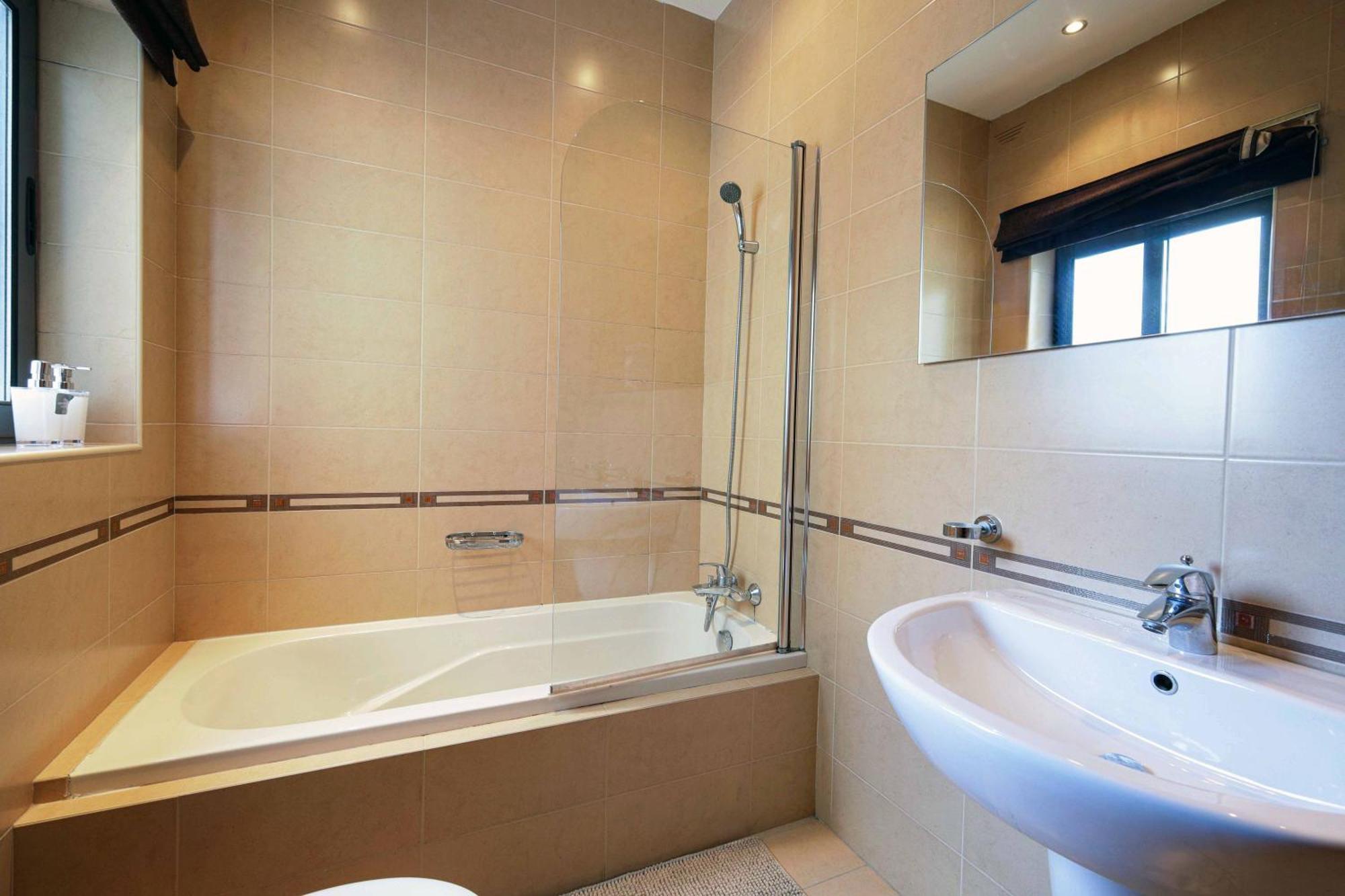 Modern 3Br Stylish & Spacious Apartment - Close To Sliema Promenade Gzira Екстериор снимка